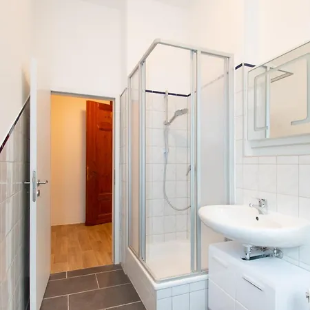 Apartament Room&go: Zentral - Balkon - Arbeitsplatz Halle (Saale)
