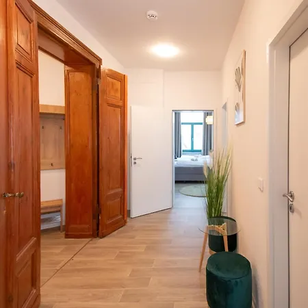 Halle - Zentral - Balkon - Arbeitsplatz Apartman *