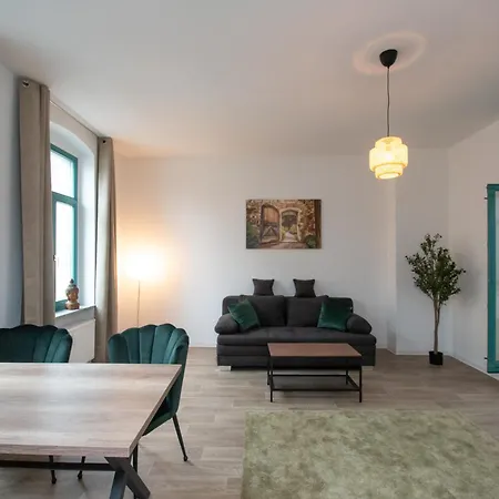 Room&go: Zentral - Balkon - Arbeitsplatz Apartament Halle (Saale)