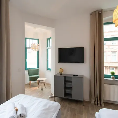 Apartman Halle - Zentral - Balkon - Arbeitsplatz *