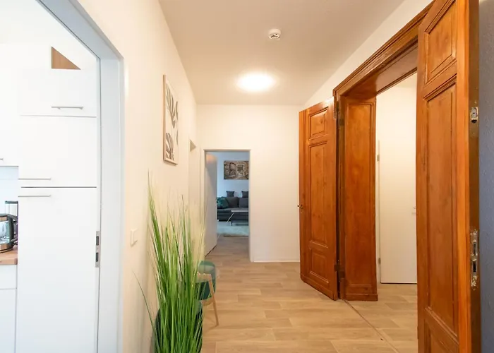 Halle - Zentral - Balkon - Arbeitsplatz Halle (Saale)